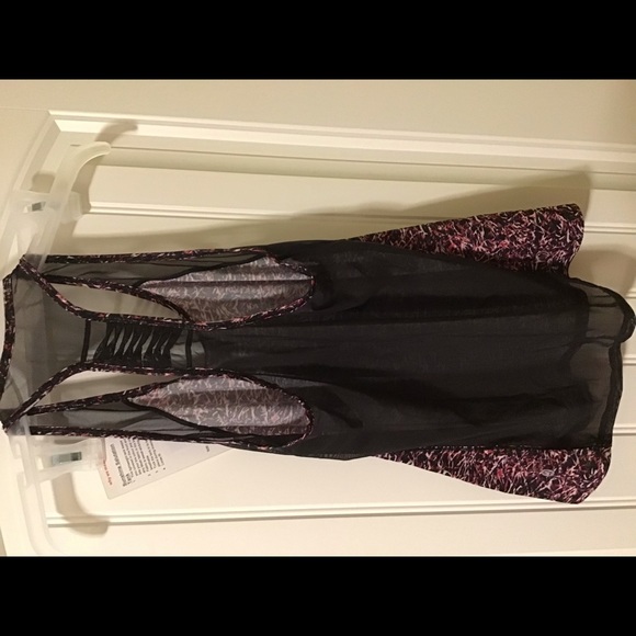 Lululemon Sunshine Salutation Tanks - Picture 5 of 7